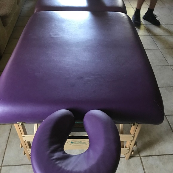 massage bed